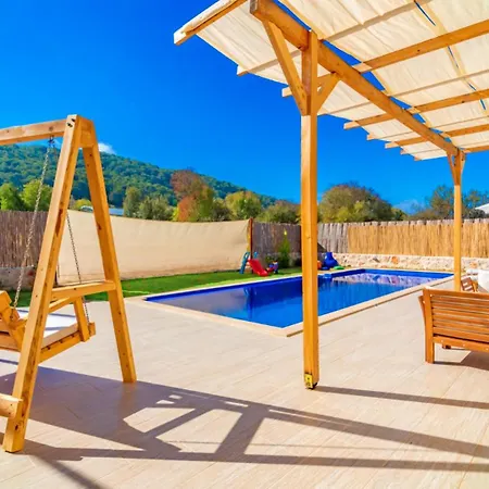 Saribelen Village 1 Bedroom 5118 Vila Kalkan